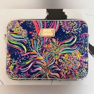 🌸 Lilly Pulitzer Cosmetic / Travel Case — Bright Floral Print 🌸